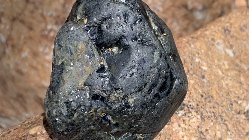 Rains Reveal 834-carat Sapphire The Size Of ‘small Child’s Fist’ In Queensland Gemfields